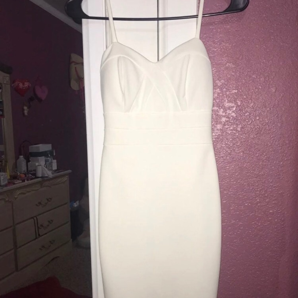 White Windsor bodycon dress